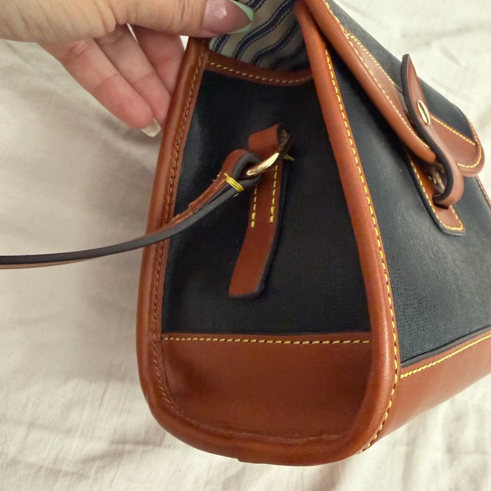 Dooney & Bourke Black and Brown leather - Picture 8 of 14